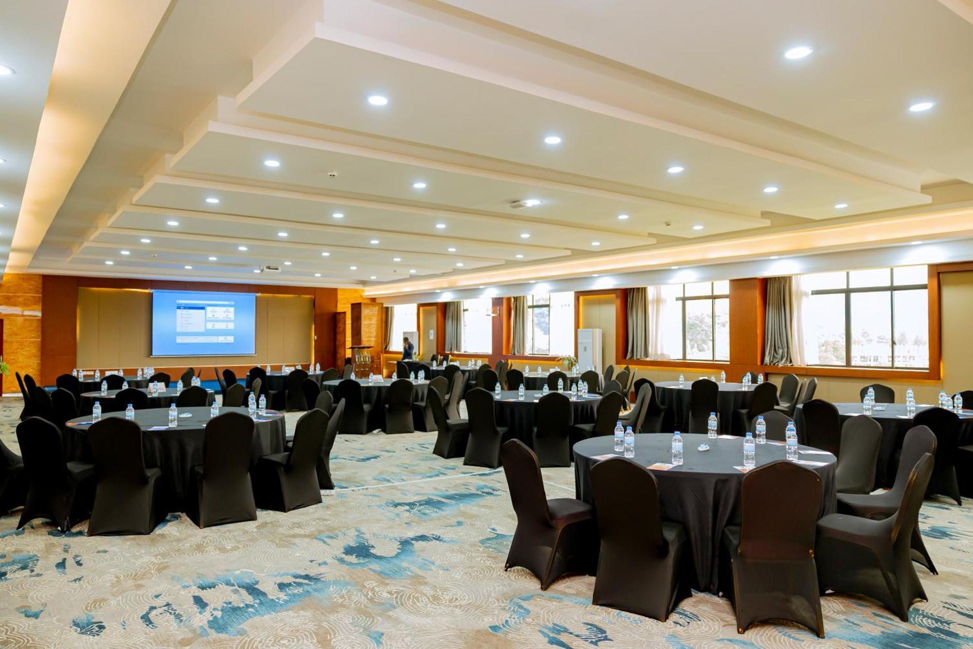 M Hotel Kigali Luaran gambar